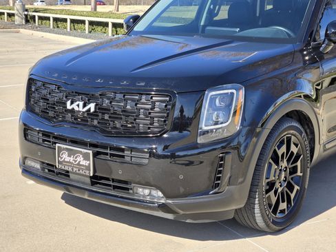 Used 2022 Kia Telluride SX w/ Nightfall Edition Package image 10