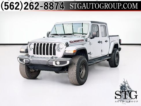 Used 2021 Jeep Gladiator Sport AWD/4WD image 1