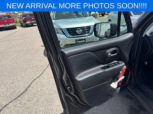 Used 2020 Jeep Renegade Trailhawk w/ Cold Weather Group AWD/4WD image 8