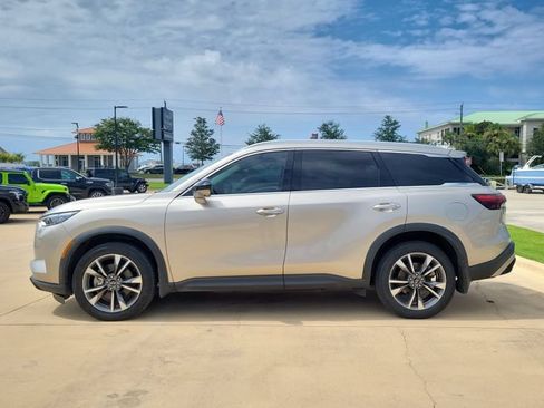 Used 2023 INFINITI QX60 Luxe w/ Cargo Package FWD image 2