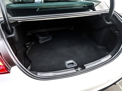 Used 2023 Mercedes-Benz C 300 Sedan image 23