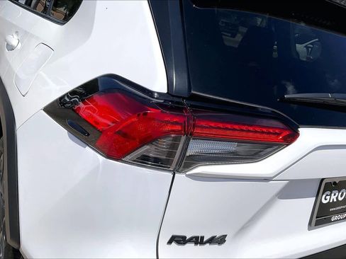 Used 2024 Toyota RAV4 Adventure image 28