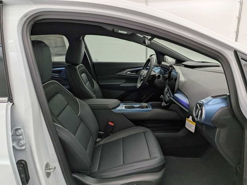 New 2026 Chevrolet Equinox EV LT image 21