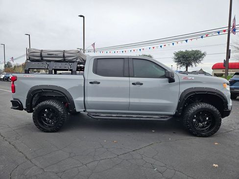 Used 2024 Chevrolet Silverado 1500 LT Trail Boss w/ Convenience Package II image 7