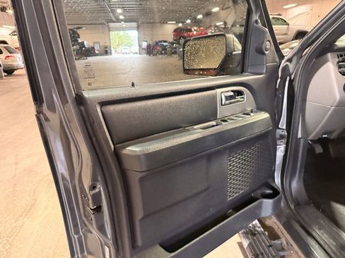 Used 2017 Ford Expedition EL Limited w/ Equipment Group 301A image 21