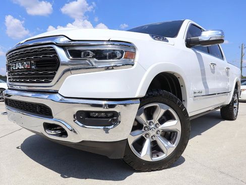 Used 2022 RAM 1500 Limited AWD/4WD image 2