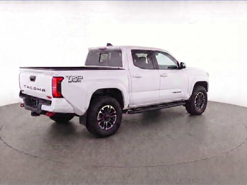 Used 2024 Toyota Tacoma TRD Sport w/ TRD Sport Upgrade Package AWD/4WD image 6