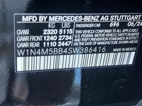 New 2025 Mercedes-Benz GLB 35 AMG AMG 35 image 18