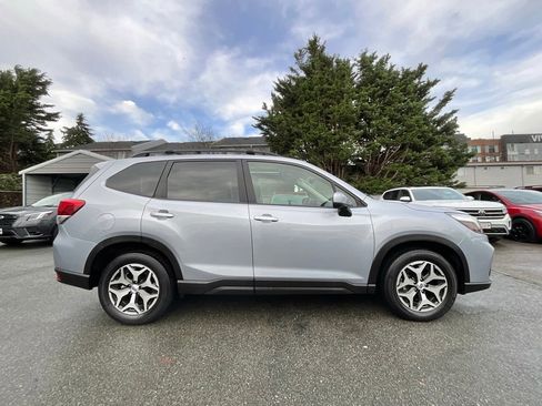 Used 2021 Subaru Forester Premium w/ Popular Package #1 image 9