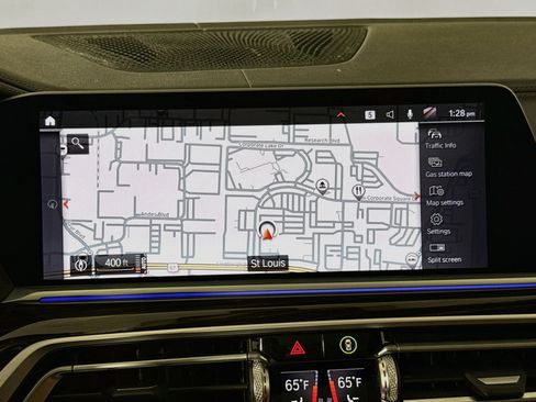 Used 2021 BMW X7 xDrive40i w/ Premium Package AWD/4WD image 16