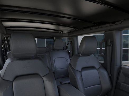 New 2025 Ford Bronco Badlands image 14