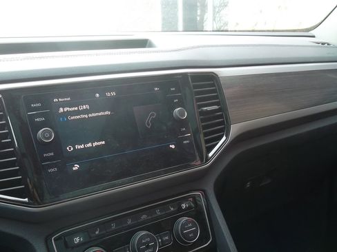 Used 2021 Volkswagen Atlas SEL Premium image 14