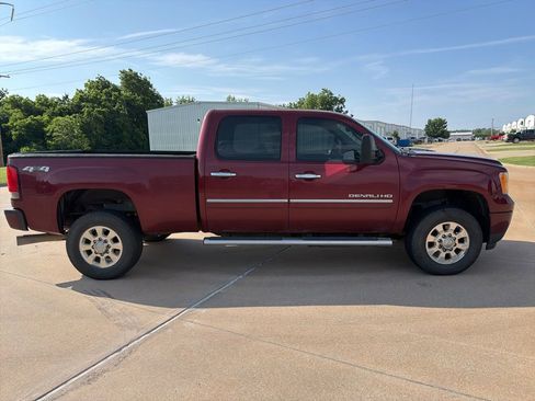 Used 2014 GMC Sierra 2500 Denali AWD/4WD image 5