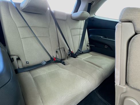 Used 2017 Honda Pilot EX image 18