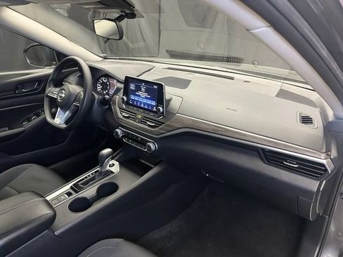 Used 2026 Nissan Altima 2.5 SV AWD/4WD image 17