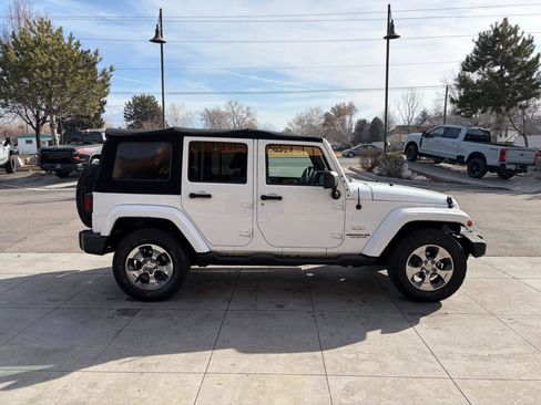 Used 2014 Jeep Wrangler Unlimited Sahara w/ Connectivity Group image 3