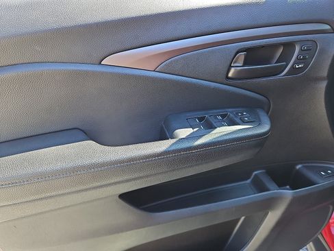 Used 2022 Honda Passport EX-L image 12