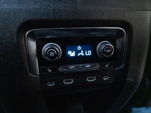 Used 2024 Chevrolet Tahoe High Country w/ Advanced Technology Package image 39