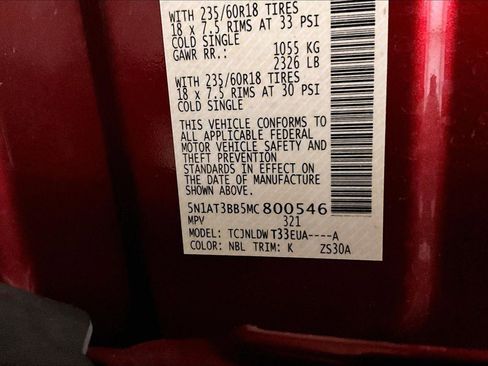 Used 2021 Nissan Rogue SV image 32