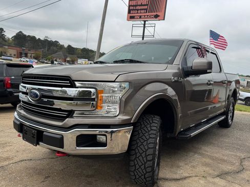 Used 2018 Ford F150 Lariat w/ FX4 Off-Road Package AWD/4WD image 4