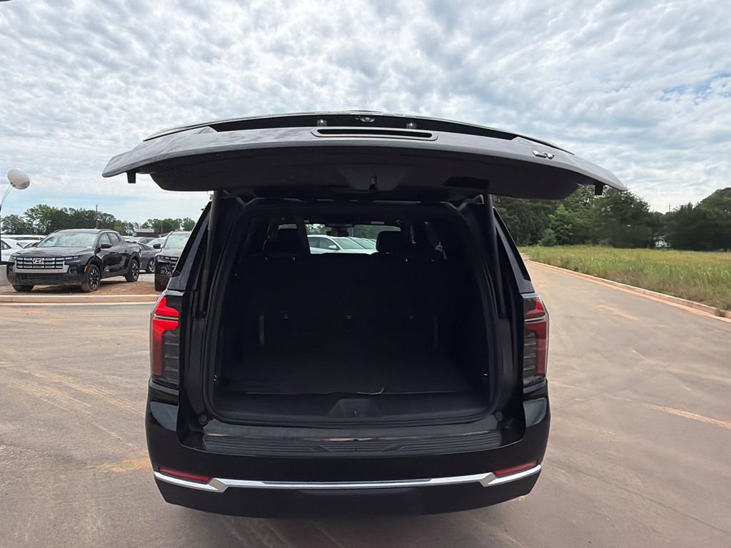 Used 2025 Chevrolet Tahoe LT AWD/4WD image 18