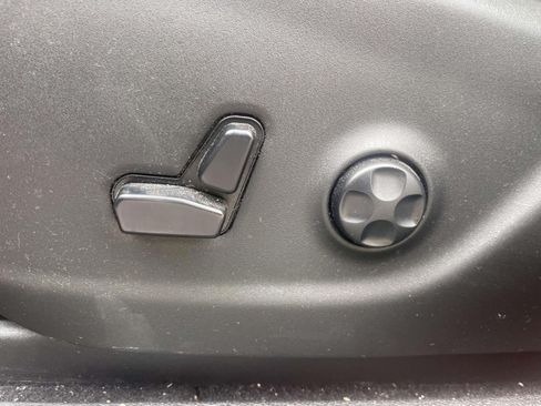 Used 2021 Jeep Cherokee Trailhawk AWD/4WD image 15