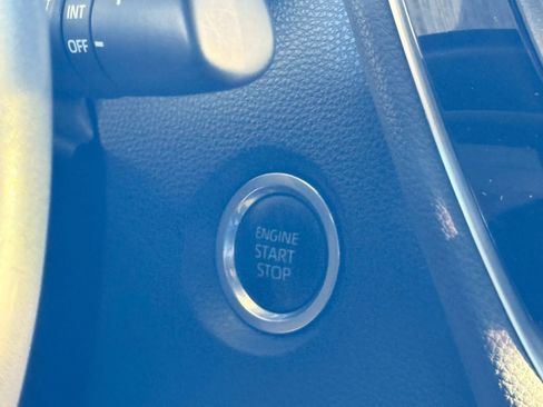 Used 2021 Toyota Corolla SE image 29