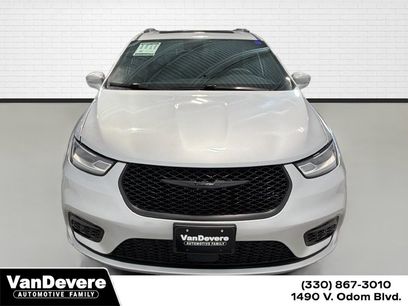 Used 2022 Chrysler Pacifica Limited w/ S Appearance Package