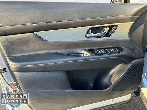 Used 2025 Nissan Murano SL AWD/4WD image 17