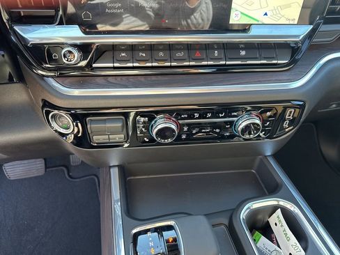 New 2026 GMC Sierra 1500 SLT image 35