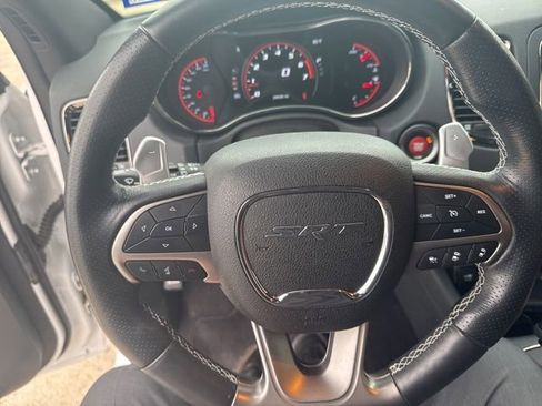 Used 2018 Dodge Durango SRT w/ Technology Group AWD/4WD image 4