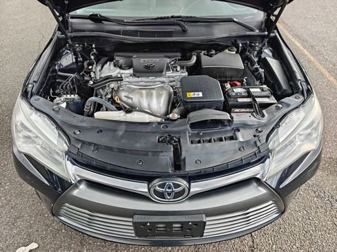 Used 2017 Toyota Camry XLE FWD image 38