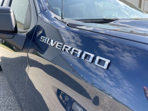 Used 2022 Chevrolet Silverado 1500 Custom AWD/4WD image 25