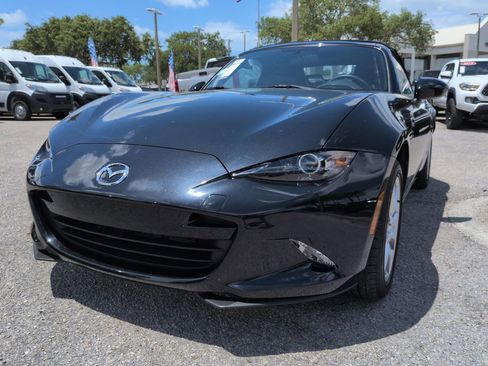 Used 2016 MAZDA MX-5 Miata Sport image 9