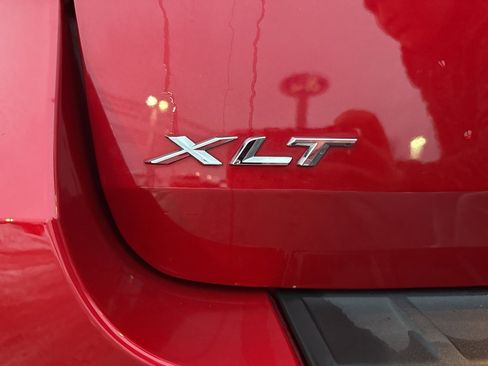 Used 2023 Ford Explorer XLT w/ Equipment Group 202A image 34