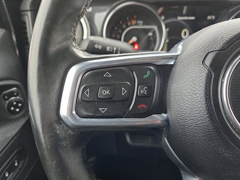 Used 2022 Jeep Wrangler Unlimited Sahara image 21