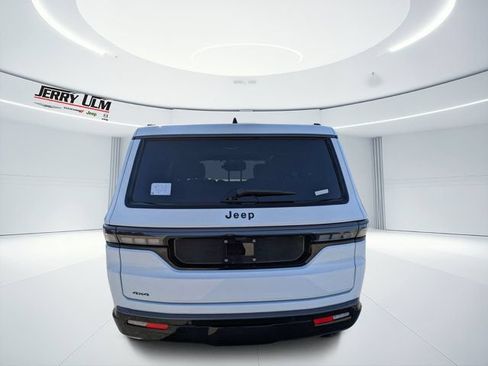 New 2026 Jeep Grand Wagoneer Summit w/ Premium Group III AWD/4WD image 4