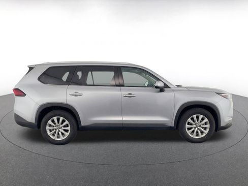 Used 2025 Toyota Grand Highlander FWD image 10