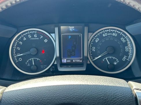 Used 2021 Toyota Tacoma SR5 image 32