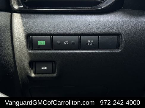 Used 2022 Nissan Sentra SV w/ Trunk Package image 22