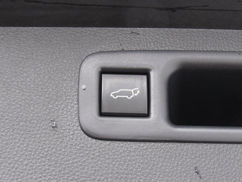 Used 2022 Toyota Highlander XSE image 24