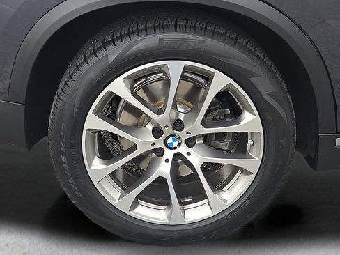 Used 2021 BMW X5 xDrive40i w/ Executive Package image 8