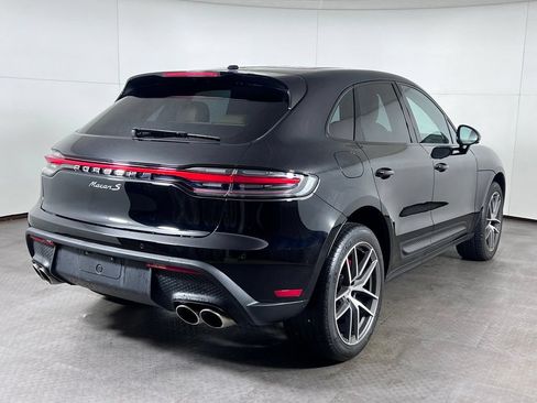 Certified 2024 Porsche Macan S AWD/4WD image 7