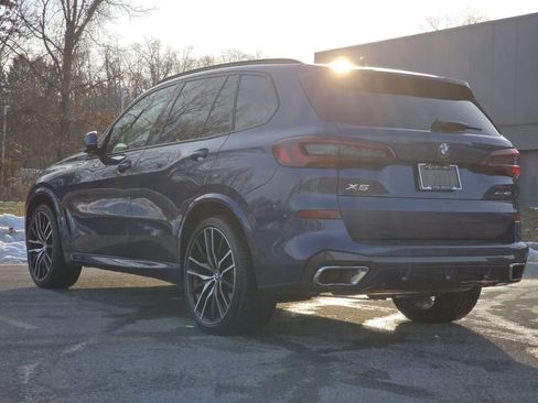 Used 2022 BMW X5 xDrive40i w/ M Sport Package image 6