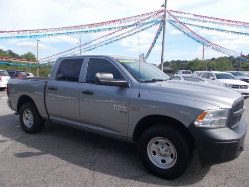 Used 2019 RAM 1500 Tradesman w/ Popular Equipment Group AWD/4WD image 18