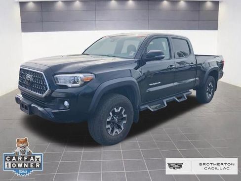 Used 2018 Toyota Tacoma TRD Off-Road w/ TRD Premium Off Road Package AWD/4WD image 1