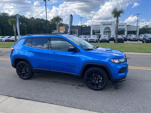 New 2026 Jeep Compass Latitude AWD/4WD image 3