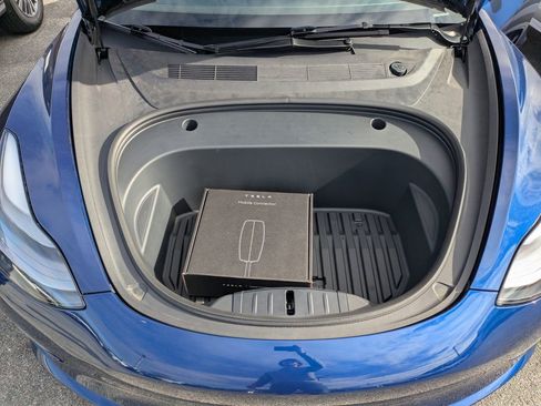 Used 2023 Tesla Model 3 Standard Range image 8