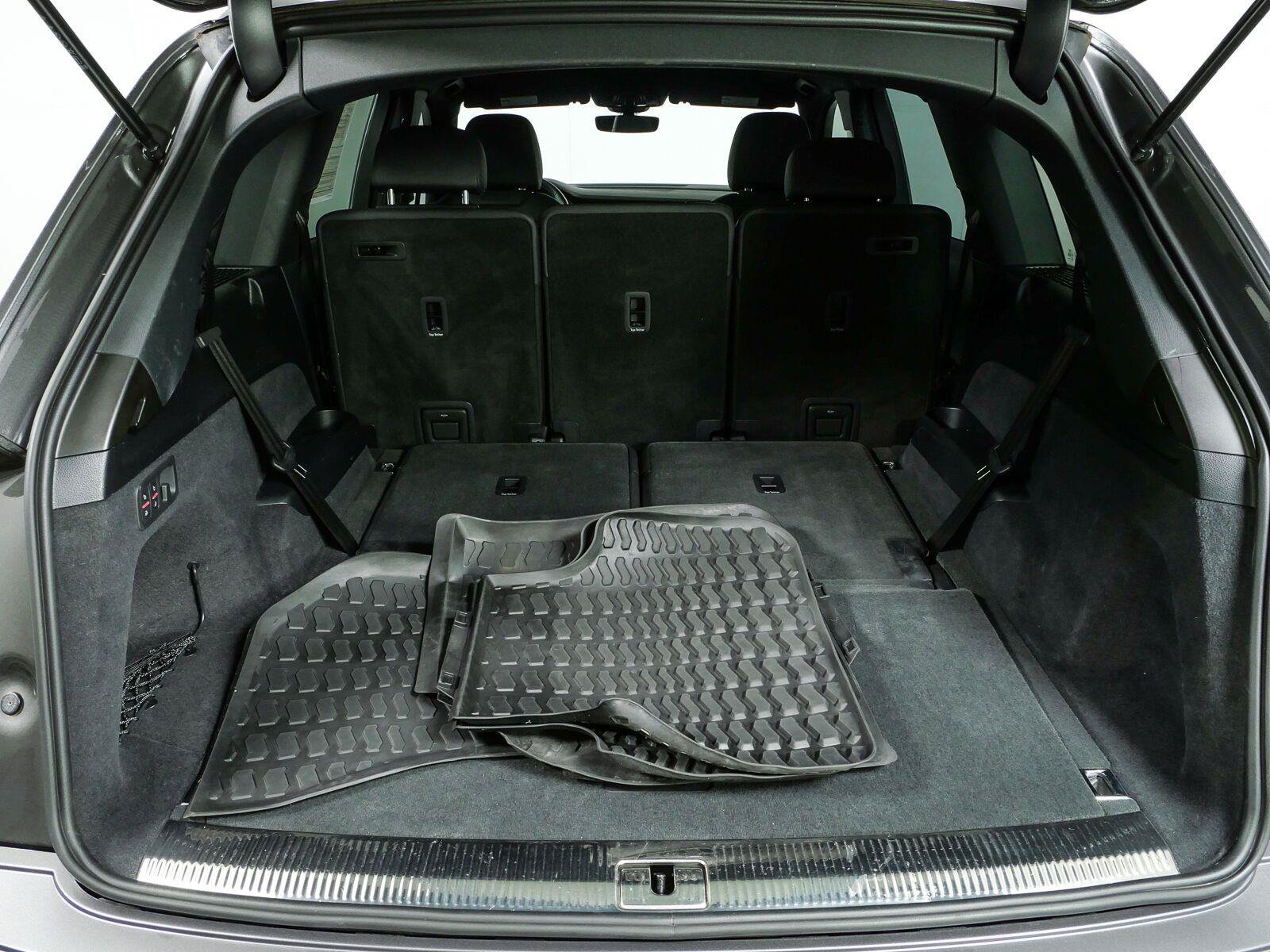 Used 2023 Audi Q7 2.0T Premium Plus w/ Premium Plus Package AWD/4WD image 35