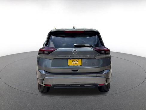 Used 2026 Nissan Rogue SL FWD image 12